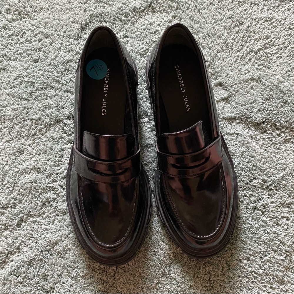 NWOT Sincerely Jules Black Platform Loafers Size 7 1/2